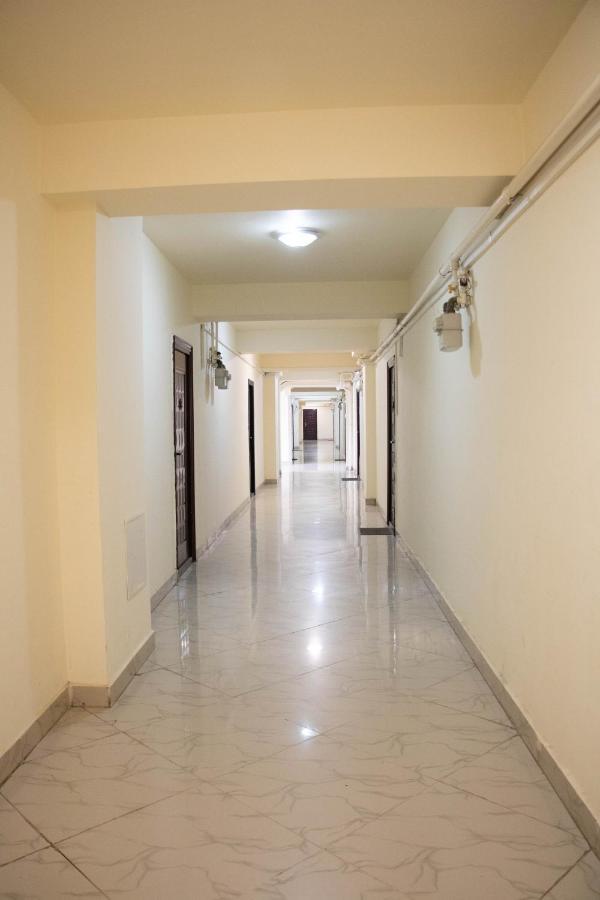 Apartament Capitala Militari Roşu المظهر الخارجي الصورة
